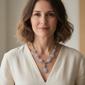 925 Sterling Silver Pearl and Quartz necklace